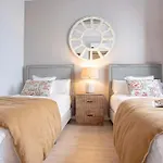Genteel Home Horno Marina